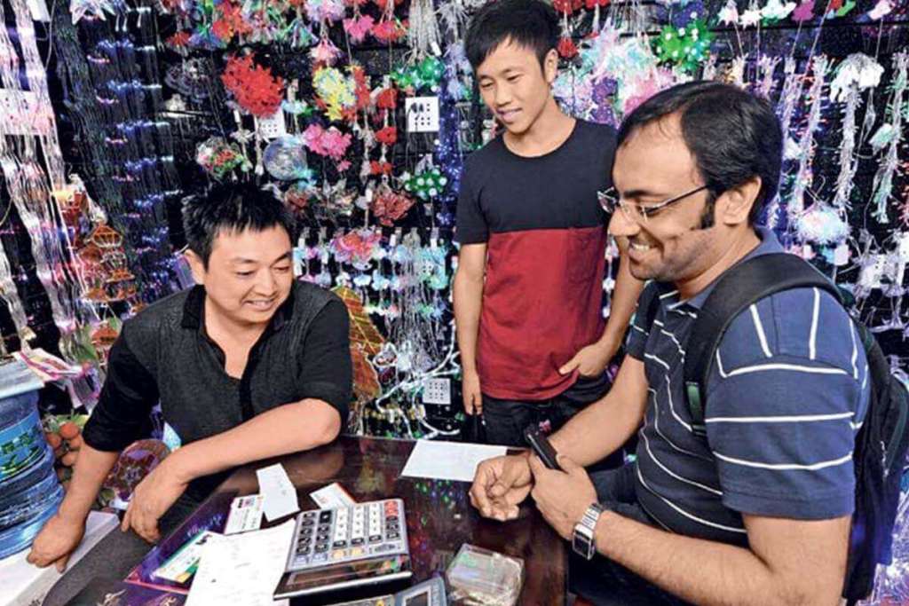 An Indian buyer is negotiating with the supplier directly